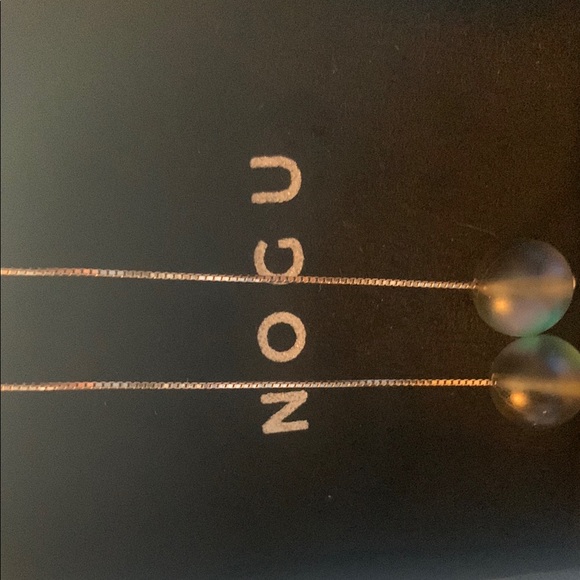 Elegant Black Drop Earrings - Picture 3 of 4